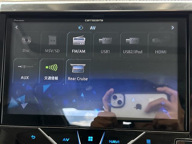アルファード ２．５Ｓ　Ｃパッケージ　カロッツェリアナビ　バックカメラ　両側パワースライドドア＆パワーバックドア　エグゼクティブパワーシート　フリップダウンモニター　禁煙車　ＥＴＣ　純正アルミホイール　ベンチレーション＆シートヒーター（4枚目）