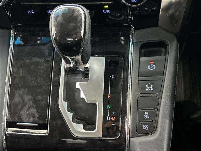 アルファード ２．５Ｓ　Ｃパッケージ　カロッツェリアナビ　バックカメラ　両側パワースライドドア＆パワーバックドア　エグゼクティブパワーシート　フリップダウンモニター　禁煙車　ＥＴＣ　純正アルミホイール　ベンチレーション＆シートヒーター（19枚目）