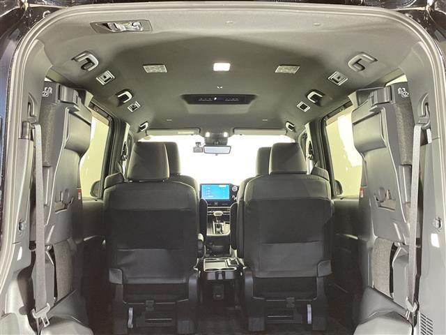 ヴォクシー ハイブリッドS-Z 純正10インチナビ・TV プッシュスタート デジタルインナーミラー トヨタセーフティセンス 両側パワースライドドア バックモニター ビルトインETC2.0 ハーフレザーシート シートヒーター(29枚目)