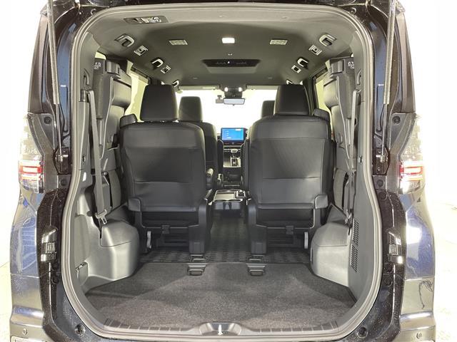 ヴォクシー ハイブリッドS-Z 純正10インチナビ・TV プッシュスタート デジタルインナーミラー トヨタセーフティセンス 両側パワースライドドア バックモニター ビルトインETC2.0 ハーフレザーシート シートヒーター(30枚目)