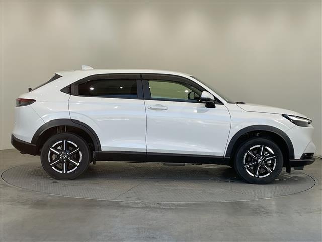 ヴェゼル ｅ：ＨＥＶ　Ｘ　ホンダコネクトナビ　Ｂｌｕｅｔｏｏｔｈ　ＡｐｐｌｅＣａｒＰｌａｙ　フルセグＴＶ　ＵＳＢ　バックカメラ　ホンダセンシング　衝突軽減システム　レーンキープアシスト　オートクルーズコントロール　オートライト（35枚目）