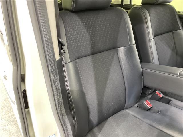 Ｎ－ＢＯＸカスタム ２トーンカラースタイル　ＧターボＳＳパッケージ　禁煙車　純正ナビ　フルセグＴＶ　Ｂｌｕｅｔｏｏｔｈ　ＣＤ　ＤＶＤ　バックカメラ　ＥＴＣ　シートヒーター　　両側パワースライドドア　ハーフレザーシート　パドルシフト　スマートキー　純正フロアマット（19枚目）