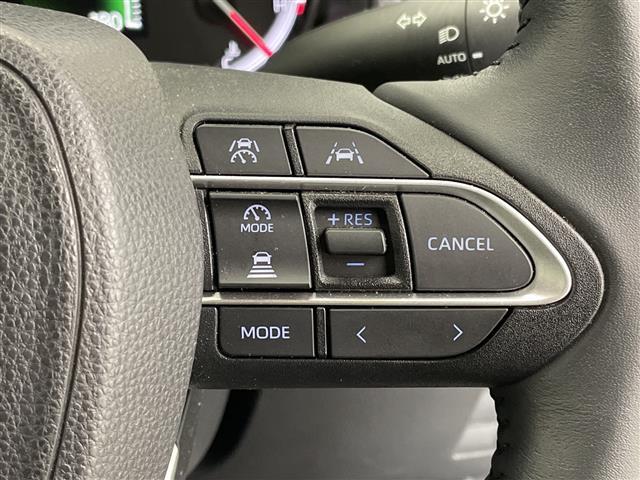ヴォクシー Ｓ－Ｚ　禁煙車　快適利便パッケージ　前席・２列目席シートヒーター　電動リアゲート　オットマン　純正ナビ　フルセグＴＶ　Ｂｌｕｅｔｏｏｔｈ　ＵＳＢ　バックカメラ　トヨタセーフティセンス　ＥＴＣ　前後ドラレコ（8枚目）