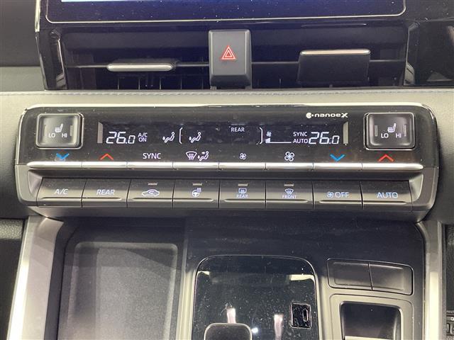 ヴォクシー Ｓ－Ｚ　禁煙車　快適利便パッケージ　前席・２列目席シートヒーター　電動リアゲート　オットマン　純正ナビ　フルセグＴＶ　Ｂｌｕｅｔｏｏｔｈ　ＵＳＢ　バックカメラ　トヨタセーフティセンス　ＥＴＣ　前後ドラレコ（12枚目）