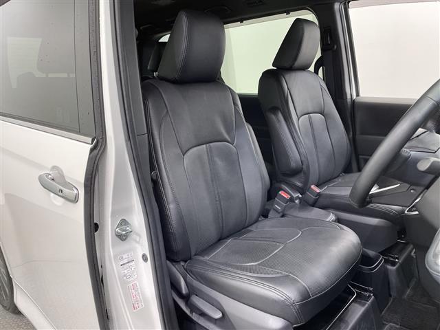 ヴォクシー Ｓ－Ｚ　禁煙車　快適利便パッケージ　前席・２列目席シートヒーター　電動リアゲート　オットマン　純正ナビ　フルセグＴＶ　Ｂｌｕｅｔｏｏｔｈ　ＵＳＢ　バックカメラ　トヨタセーフティセンス　ＥＴＣ　前後ドラレコ（17枚目）