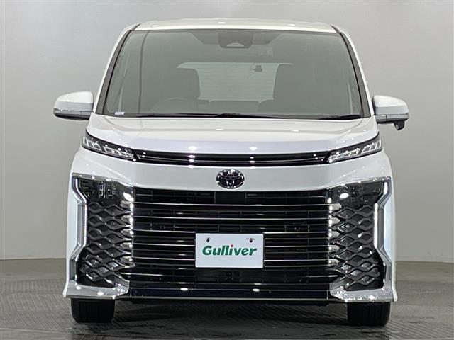 ヴォクシー Ｓ－Ｚ　禁煙車　快適利便パッケージ　前席・２列目席シートヒーター　電動リアゲート　オットマン　純正ナビ　フルセグＴＶ　Ｂｌｕｅｔｏｏｔｈ　ＵＳＢ　バックカメラ　トヨタセーフティセンス　ＥＴＣ　前後ドラレコ（29枚目）