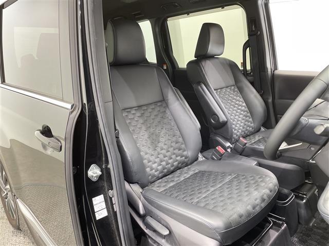 ヴォクシー S-Z 禁煙車 モデリスタエアロ 純正ナビ フルセグTV Bluetooth CD DVD USB フリップダウンモニター バックカメラ トヨタセーフティセンス オートクルーズコントロール オートハイビーム(18枚目)
