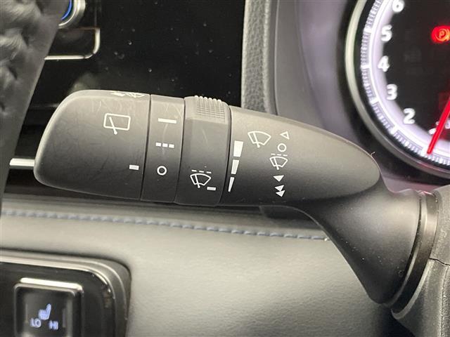 ヴォクシー Ｓ－Ｚ　禁煙車　純正ディスプレイオーディオナビ　Ｂｌｕｅｔｏｏｔｈ　バックカメラ　前後ドライブレコーダー　トヨタセーフティセンス　衝突軽減システム　レーンキープアシスト　オートハイビーム　前後コーナーセンサー（9枚目）