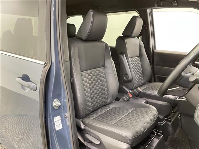 ヴォクシー Ｓ－Ｚ　禁煙車　純正ディスプレイオーディオナビ　Ｂｌｕｅｔｏｏｔｈ　バックカメラ　前後ドライブレコーダー　トヨタセーフティセンス　衝突軽減システム　レーンキープアシスト　オートハイビーム　前後コーナーセンサー（17枚目）