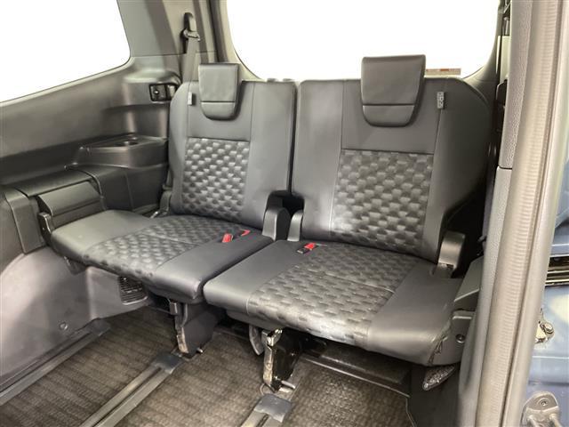 ヴォクシー Ｓ－Ｚ　禁煙車　純正ディスプレイオーディオナビ　Ｂｌｕｅｔｏｏｔｈ　バックカメラ　前後ドライブレコーダー　トヨタセーフティセンス　衝突軽減システム　レーンキープアシスト　オートハイビーム　前後コーナーセンサー（25枚目）