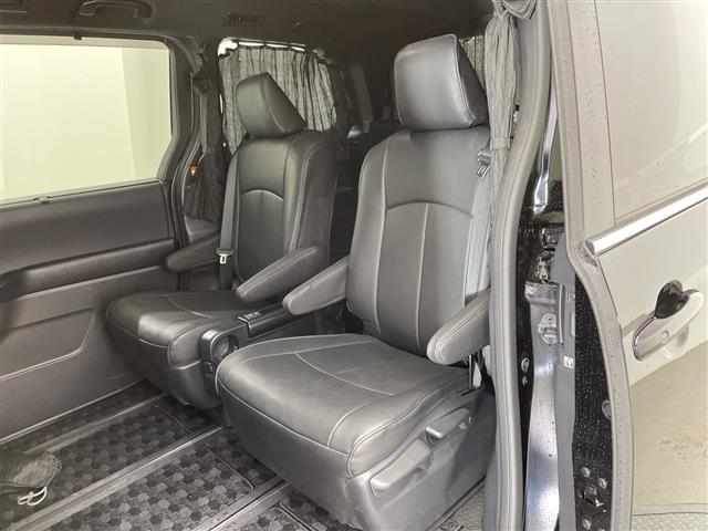 ヴォクシー ハイブリッドＳ－Ｚ　禁煙車　純正ナビ　フルセグＴＶ　Ｂｌｕｅｔｏｏｔｈ　全方位カメラ　バックカメラ　１００Ｖ電源　パーキングアシスト　トヨタセーフティセンス　衝突軽減システム　オートクルーズコントロール　オートハイビーム（22枚目）