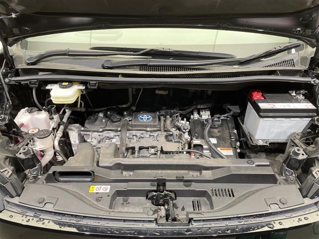 ヴォクシー ハイブリッドＳ－Ｚ　禁煙車　純正ナビ　フルセグＴＶ　Ｂｌｕｅｔｏｏｔｈ　全方位カメラ　バックカメラ　１００Ｖ電源　パーキングアシスト　トヨタセーフティセンス　衝突軽減システム　オートクルーズコントロール　オートハイビーム（38枚目）