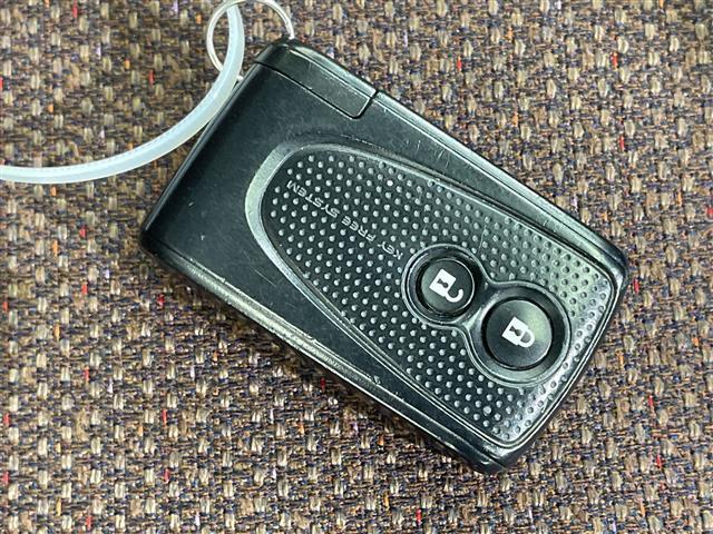 パッソ プラスハナ SDナビ AM FM CD ワンセグTV バックカメラ ナノイー ベンチシート 横滑り防止装置 フォグランプ スマートキー 電動格納ミラー 純正フロアマット(6枚目)