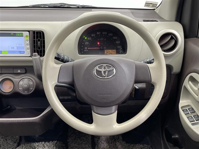 パッソ プラスハナ SDナビ AM FM CD ワンセグTV バックカメラ ナノイー ベンチシート 横滑り防止装置 フォグランプ スマートキー 電動格納ミラー 純正フロアマット(8枚目)