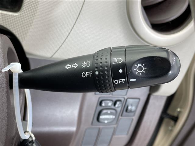 パッソ プラスハナ SDナビ AM FM CD ワンセグTV バックカメラ ナノイー ベンチシート 横滑り防止装置 フォグランプ スマートキー 電動格納ミラー 純正フロアマット(10枚目)