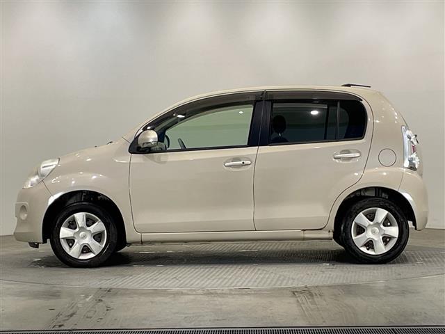 パッソ プラスハナ SDナビ AM FM CD ワンセグTV バックカメラ ナノイー ベンチシート 横滑り防止装置 フォグランプ スマートキー 電動格納ミラー 純正フロアマット(29枚目)