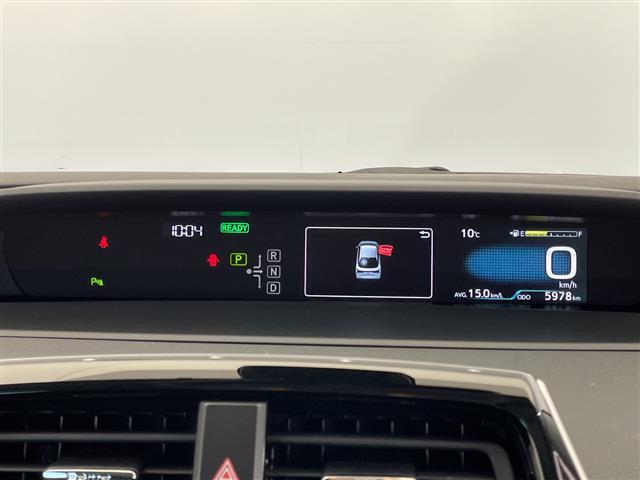 プリウス Ｓツーリングセレクション　禁煙車　純正ナビ　Ｂｌｕｅｔｏｏｔｈ　ＵＳＢ　全方位カメラ　バックカメラ　トヨタセーフティセンス　レーダークルーズコントロール　前後コーナーセンサー　ＥＴＣ２．０　シートヒーター　合皮シート（5枚目）