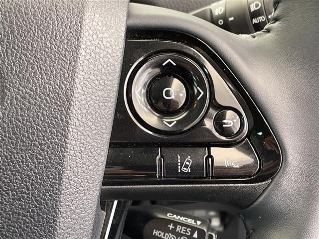 プリウス Ｓツーリングセレクション　禁煙車　純正ナビ　Ｂｌｕｅｔｏｏｔｈ　ＵＳＢ　全方位カメラ　バックカメラ　トヨタセーフティセンス　レーダークルーズコントロール　前後コーナーセンサー　ＥＴＣ２．０　シートヒーター　合皮シート（8枚目）