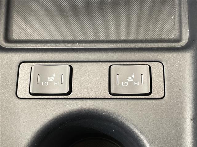 プリウス Ｓツーリングセレクション　禁煙車　純正ナビ　Ｂｌｕｅｔｏｏｔｈ　ＵＳＢ　全方位カメラ　バックカメラ　トヨタセーフティセンス　レーダークルーズコントロール　前後コーナーセンサー　ＥＴＣ２．０　シートヒーター　合皮シート（15枚目）