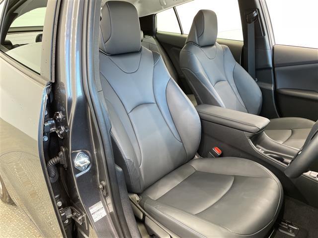 プリウス Ｓツーリングセレクション　禁煙車　純正ナビ　Ｂｌｕｅｔｏｏｔｈ　ＵＳＢ　全方位カメラ　バックカメラ　トヨタセーフティセンス　レーダークルーズコントロール　前後コーナーセンサー　ＥＴＣ２．０　シートヒーター　合皮シート（18枚目）