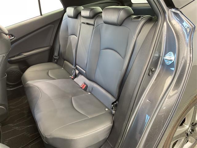 プリウス Ｓツーリングセレクション　禁煙車　純正ナビ　Ｂｌｕｅｔｏｏｔｈ　ＵＳＢ　全方位カメラ　バックカメラ　トヨタセーフティセンス　レーダークルーズコントロール　前後コーナーセンサー　ＥＴＣ２．０　シートヒーター　合皮シート（21枚目）