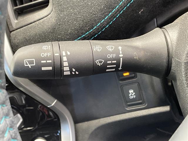 セレナ ライダー ワンオーナー 純正ナビ フルセグTV Bluetooth アラウンドビューモニター ETC ドラレコ 禁煙車 純正フリップダウンモニター オートライト LEDヘッドライト 純正アルミホイール(5枚目)