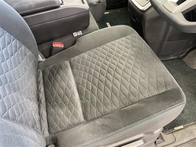 セレナ ライダー ワンオーナー 純正ナビ フルセグTV Bluetooth アラウンドビューモニター ETC ドラレコ 禁煙車 純正フリップダウンモニター オートライト LEDヘッドライト 純正アルミホイール(19枚目)