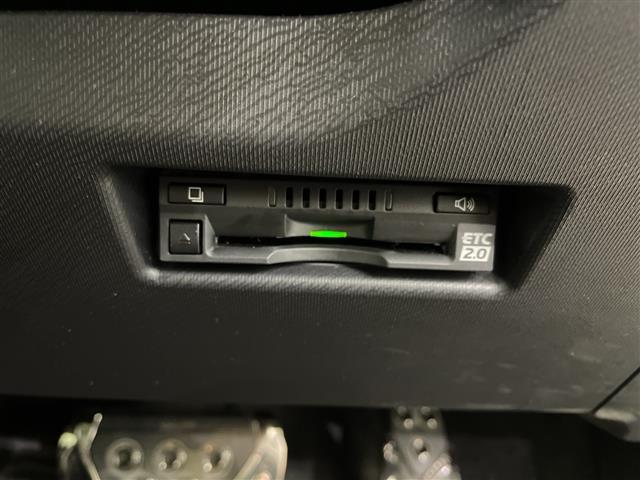 アクア クロスオーバー 純正ナビ フルセグTV Bluetooth バックカメラ コーナーセンサー ビルトインETC2.0 前方ドラレコ ハーフレザーシート シートヒーター ルーフレール オートライト 純正フロアマット(12枚目)