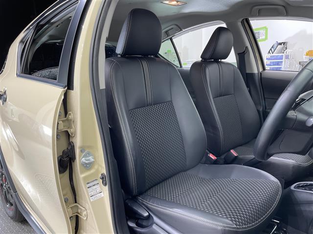 アクア クロスオーバー 純正ナビ フルセグTV Bluetooth バックカメラ コーナーセンサー ビルトインETC2.0 前方ドラレコ ハーフレザーシート シートヒーター ルーフレール オートライト 純正フロアマット(17枚目)