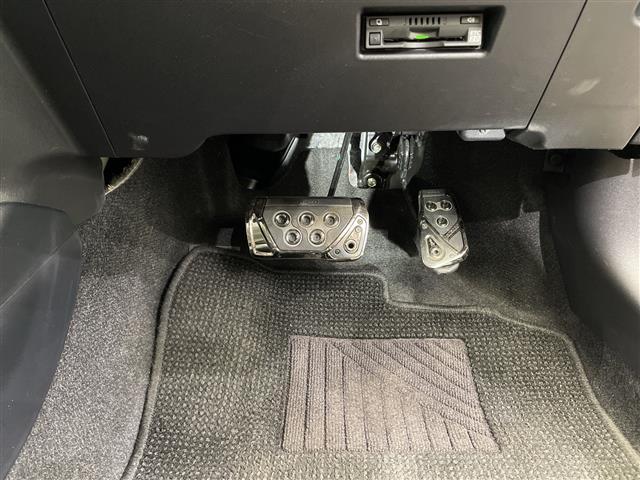 アクア クロスオーバー 純正ナビ フルセグTV Bluetooth バックカメラ コーナーセンサー ビルトインETC2.0 前方ドラレコ ハーフレザーシート シートヒーター ルーフレール オートライト 純正フロアマット(27枚目)