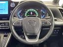 ヴォクシー ハイブリッドＳ－Ｚ　禁煙車　純正ナビ　フルセグＴＶ　Ｂｌｕｅｔｏｏｔｈ　全方位カメラ　バックカメラ　１００Ｖ電源　パーキングアシスト　トヨタセーフティセンス　衝突軽減システム　オートクルーズコントロール　オートハイビーム（6枚目）