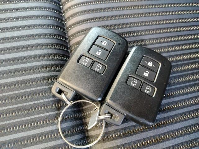 ヴォクシー ＺＳ　煌ＩＩ　１２ヵ月走行距離無制限ＣＡＲＴＥＮＤＥＲ保証　テレビ　ナビ　バックカメラ　両側パワースライドドア　ＥＴＣ　ＤＶＤ　クルーズコントロール　プッシュスタート　スマートキー　スペアキー（23枚目）
