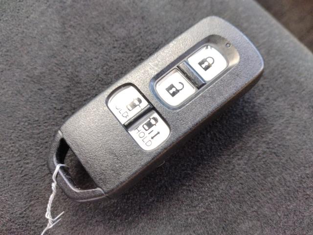 Ｎ－ＢＯＸカスタム Ｌ　１２ヵ月走行距離無制限ＣＡＲＴＥＮＤＥＲ保証　Ｈｏｎｄａ　ＳＥＮＳＩＮＧ　オートリトラミラー　両側パワースライドドア　ナビ　テレビ　バックカメラ　ドライブレコーダー　ルーフコンソール（19枚目）