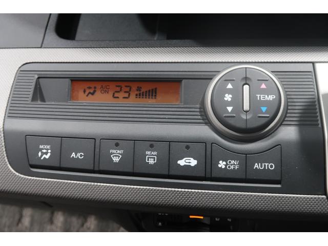 フリードハイブリッド ジャストセレクション ホンダ認定中古車/1年保証付/ワンオーナー/ドラレコ/ナビ/両側電動スライドア/バックカメラ/ETC/ウォークスルー/CD/DVD/クルーズコントロール Bluetooth対応 電格M ナビテレビ(12枚目)