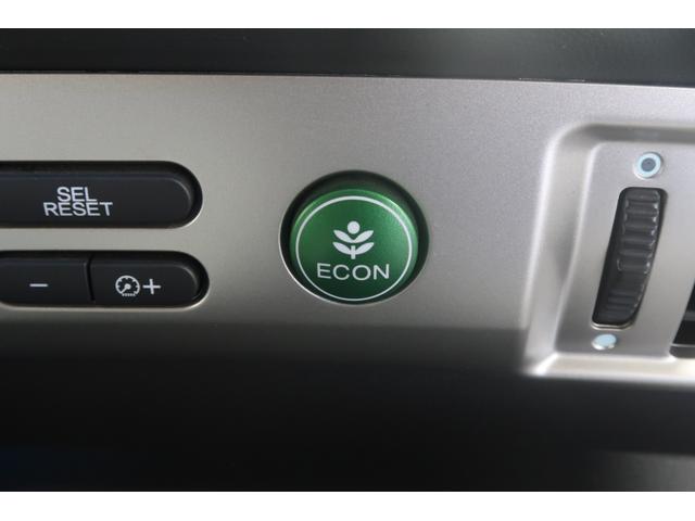 フリードハイブリッド ジャストセレクション ホンダ認定中古車/1年保証付/ワンオーナー/ドラレコ/ナビ/両側電動スライドア/バックカメラ/ETC/ウォークスルー/CD/DVD/クルーズコントロール Bluetooth対応 電格M ナビテレビ(16枚目)