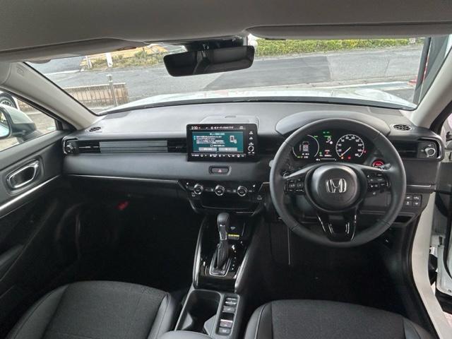 ヴェゼル e:HEV Z 4WD クリアランスソナー オートクルーズコントロール レーンアシスト 衝突被害軽減システム TV LEDヘッドランプ 電動リアゲート アルミホイール スマートキー シートヒーター CVT(2枚目)