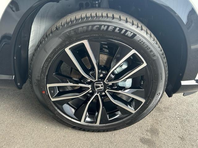 ヴェゼル e:HEV Z 4WD クリアランスソナー オートクルーズコントロール レーンアシスト 衝突被害軽減システム TV LEDヘッドランプ 電動リアゲート アルミホイール スマートキー シートヒーター CVT(14枚目)