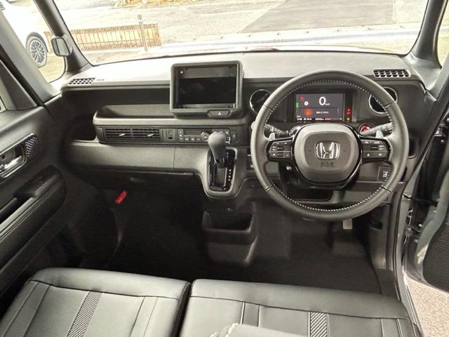 Ｎ－ＢＯＸカスタム ターボコーディネートスタイル　両側電動スライドドア　クリアランスソナー　オートクルーズコントロール　レーンアシスト　衝突被害軽減システム　ＬＥＤヘッドランプ　スマートキー　アイドリングストップ　シートヒーター　ベンチシート　ターボ（2枚目）