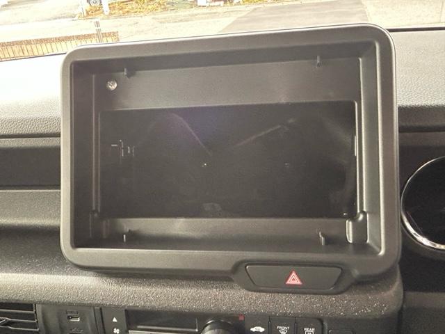 Ｎ－ＢＯＸカスタム ターボコーディネートスタイル　両側電動スライドドア　クリアランスソナー　オートクルーズコントロール　レーンアシスト　衝突被害軽減システム　ＬＥＤヘッドランプ　スマートキー　アイドリングストップ　シートヒーター　ベンチシート　ターボ（4枚目）