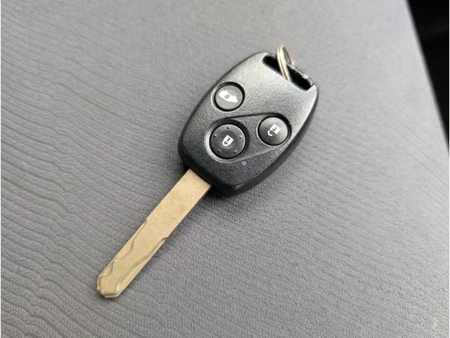 フリード Ｇ　Ｌパッケージ　ルームクリーニング済　修復歴無し　８人乗り　バックカメラ　ＥＴＣ　ワンセグ　テレビ　ナビ　パワースライドドア　パワーウインドウ　キーレス（24枚目）