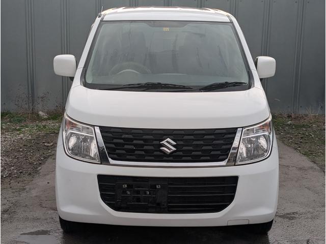 ワゴンＲ ＦＸ　ルームクリーニング済　テレビ　ナビ　オートエアコン　アイドリングストップ　バックカメラ　キーレス　パワーウインドウ（5枚目）