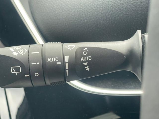 プリウス Ａ　修復歴なし　純正ナビ　フルセグ　Ｂｌｕｅｔｏｏｔｈ　衝突軽減ブレーキ　バックカメラ　アダプティブクルーズ　レーンアシスト　障害物センサー　レザーシート　プッシュスタート　ＥＴＣ　ＬＥＤヘッドライト（30枚目）