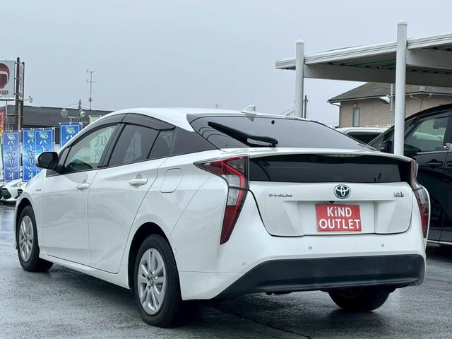 TOYOTA PRIUS S SAFETY PLUS