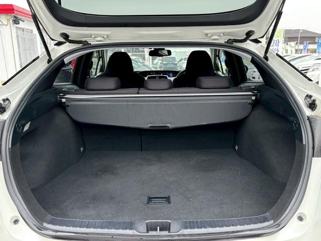 TOYOTA PRIUS S SAFETY PLUS