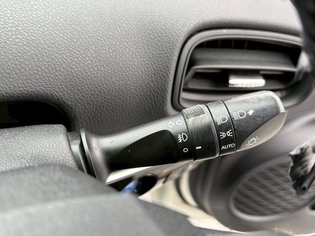 TOYOTA PRIUS S SAFETY PLUS