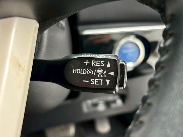 TOYOTA PRIUS S SAFETY PLUS