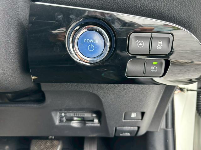 TOYOTA PRIUS S SAFETY PLUS