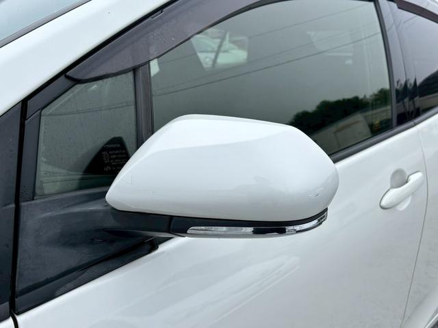 TOYOTA PRIUS S SAFETY PLUS