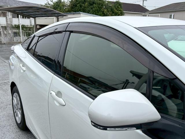 TOYOTA PRIUS S SAFETY PLUS