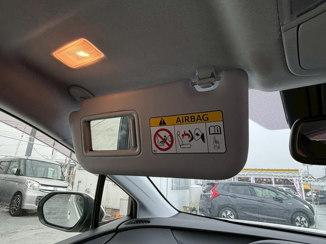 TOYOTA PRIUS S SAFETY PLUS